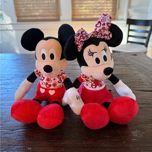 Disney Mickey and Minnie Valentines Day Pair 11” tall